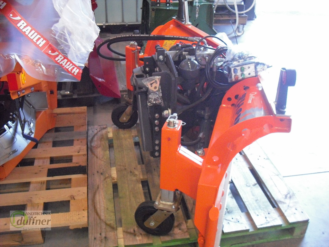 Tuchel Vario 180 - Lame à neige pour Véhicule de voirie/ Spécial: photos 3 Tuchel Vario 180 - Lame à neige pour Véhicule de voirie/ Spécial: photos 3