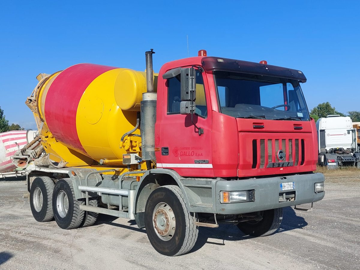 ASTRA HD7 6438 CIFA RY1100 - Camion malaxeur: photos 1 ASTRA HD7 6438 CIFA RY1100 - Camion malaxeur: photos 1
