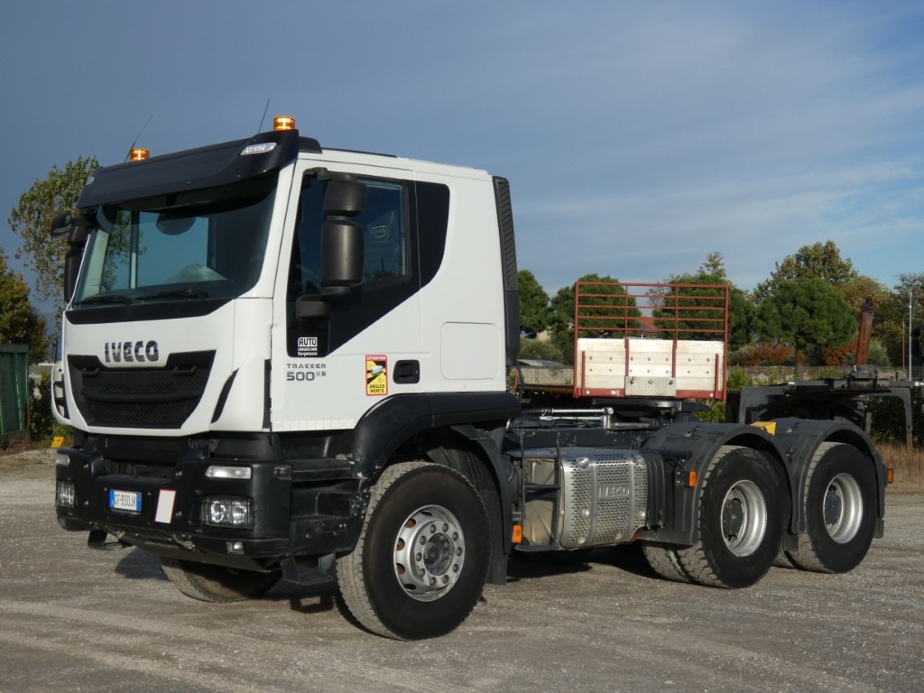 IVECO TRAKKER 500 - Tracteur routier: photos 1 IVECO TRAKKER 500 - Tracteur routier: photos 1