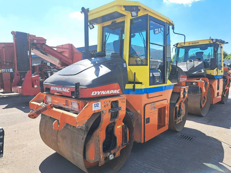 Dynapac CG233HF - Compacteur: photos 1 Dynapac CG233HF - Compacteur: photos 1