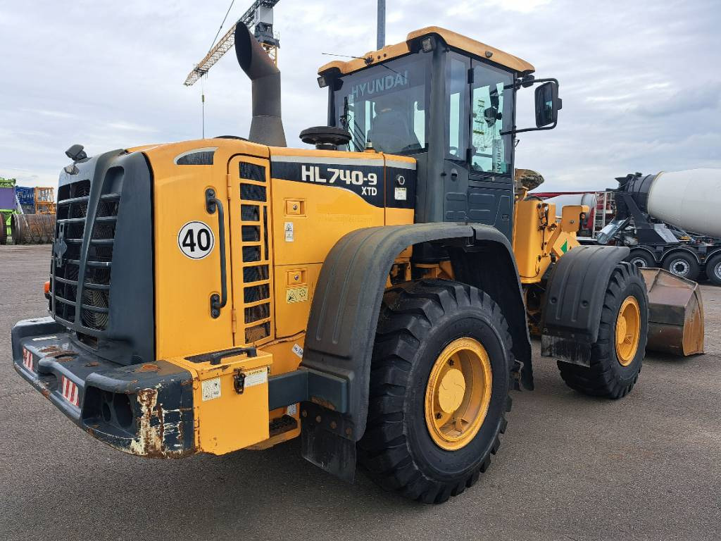 Hyundai HL740-9 XTD, HL740XTD-9 - Chargeuse sur pneus: photos 4 Hyundai HL740-9 XTD, HL740XTD-9 - Chargeuse sur pneus: photos 4