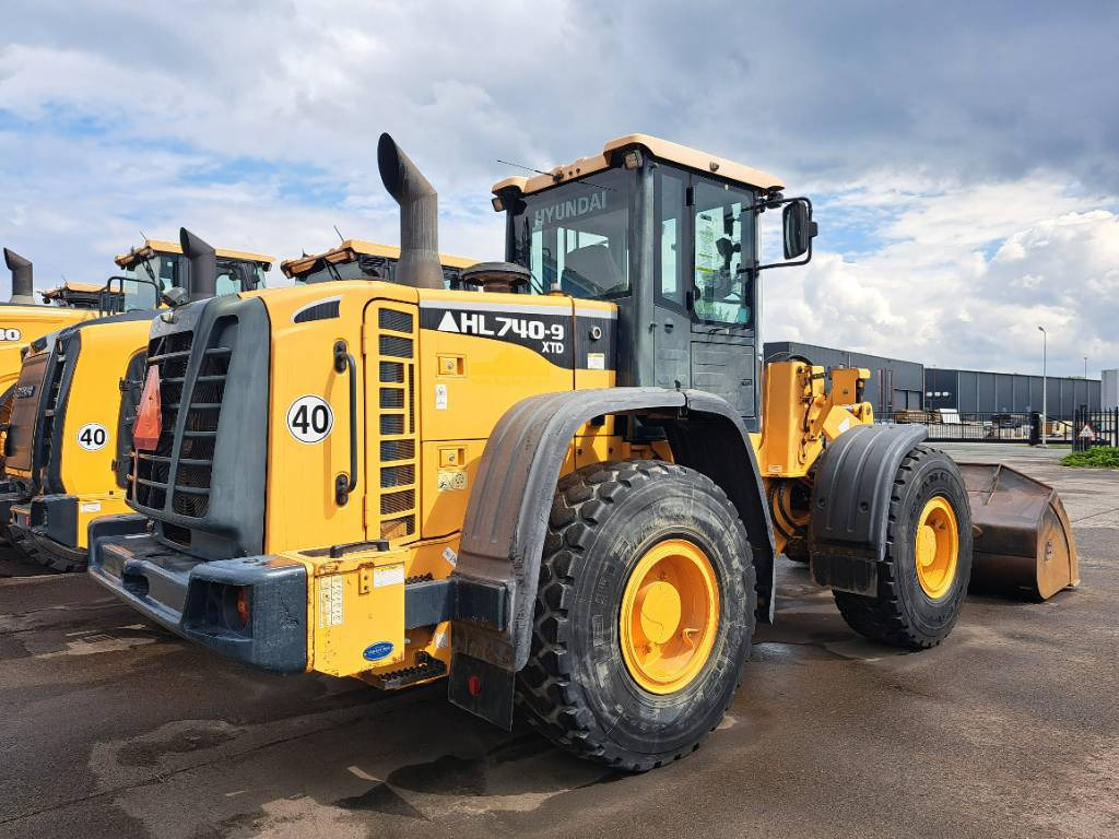 Hyundai HL740-9 XTD, HL740XTD-9 - Chargeuse sur pneus: photos 2 Hyundai HL740-9 XTD, HL740XTD-9 - Chargeuse sur pneus: photos 2