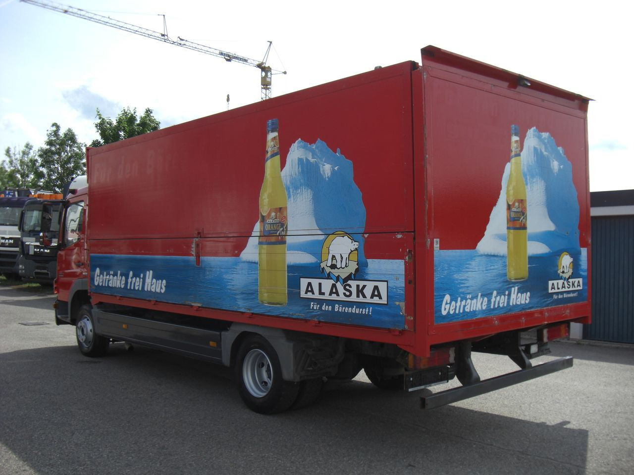 Mercedes-Benz 1222L AUTOMATIK - Camion pour le transport de boissons: photos 4 Mercedes-Benz 1222L AUTOMATIK - Camion pour le transport de boissons: photos 4
