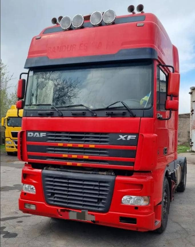 DAF XF 95 - Tracteur routier: photos 1 DAF XF 95 - Tracteur routier: photos 1