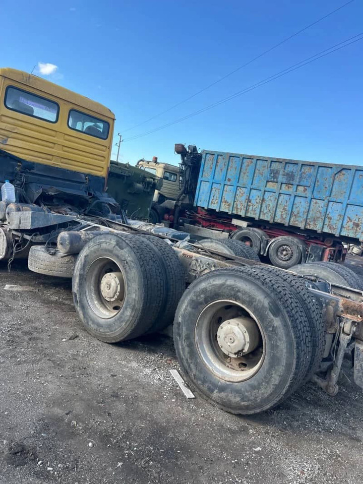 MAN 41.422 Tractor unit - Tracteur routier: photos 5 MAN 41.422 Tractor unit - Tracteur routier: photos 5