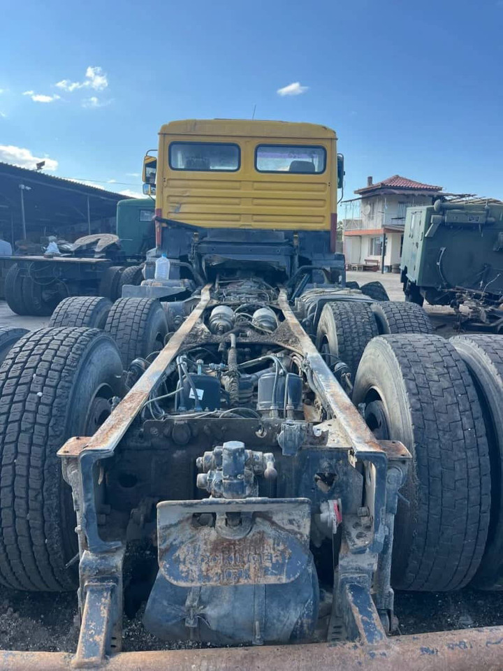 MAN 41.422 Tractor unit - Tracteur routier: photos 3 MAN 41.422 Tractor unit - Tracteur routier: photos 3