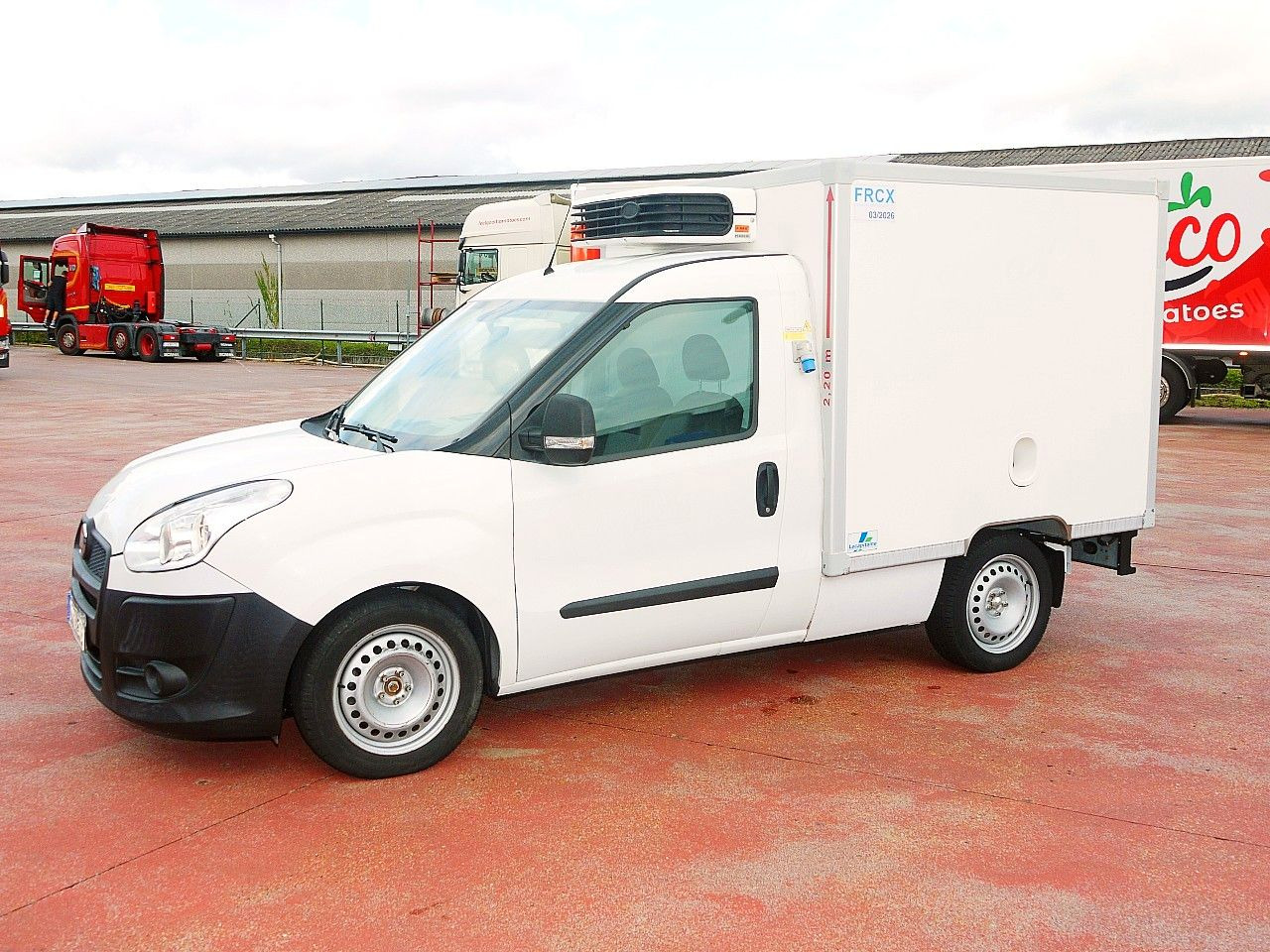 Fiat 1.3 DOBLO KUHLKOFFER RELEC FROD TR22 -20C - Utilitaire frigorifique: photos 3 Fiat 1.3 DOBLO KUHLKOFFER RELEC FROD TR22 -20C - Utilitaire frigorifique: photos 3