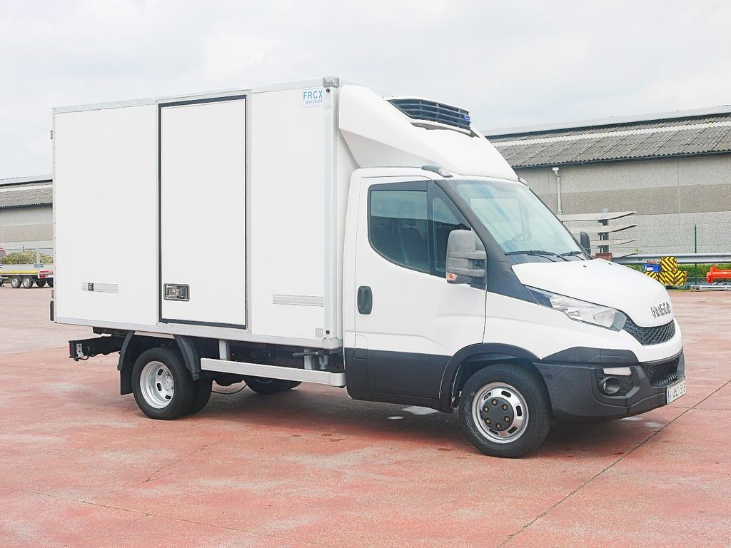 Iveco 35C15 DAILY KULKOFFER CARREIER XARIOS 350 -20c - Utilitaire frigorifique: photos 2 Iveco 35C15 DAILY KULKOFFER CARREIER XARIOS 350 -20c - Utilitaire frigorifique: photos 2