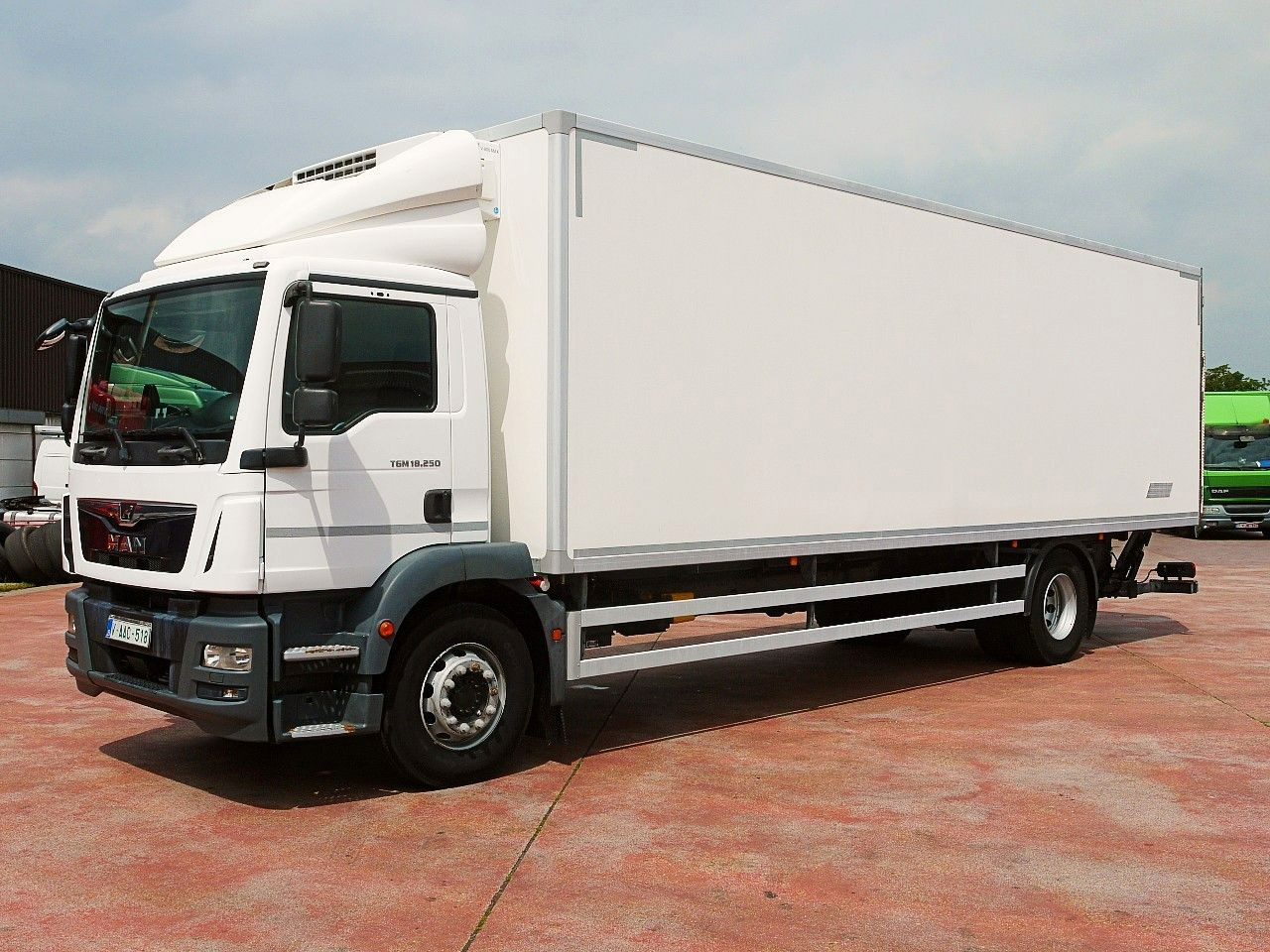 MAN TGM 18.250 KUHLKOFFER THERMOKING V800 MT A/C - Camion frigorifique: photos 4 MAN TGM 18.250 KUHLKOFFER THERMOKING V800 MT A/C - Camion frigorifique: photos 4