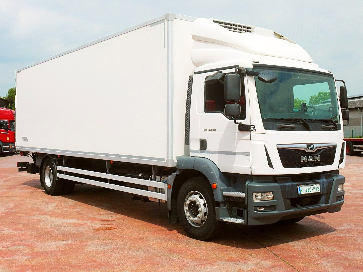 MAN TGM 18.250 KUHLKOFFER THERMOKING V800 MT A/C - Camion frigorifique: photos 2 MAN TGM 18.250 KUHLKOFFER THERMOKING V800 MT A/C - Camion frigorifique: photos 2