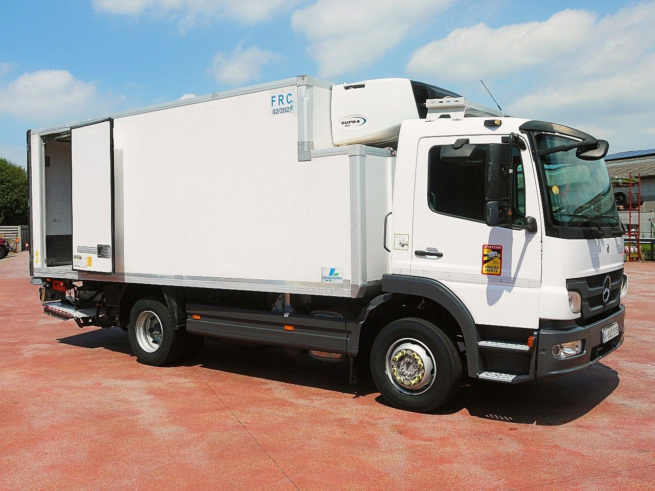 Mercedes-Benz 1218 ATEGO KUHLKOFFER CARRIER SUPRA 750 137tkm ! - Camion frigorifique: photos 3 Mercedes-Benz 1218 ATEGO KUHLKOFFER CARRIER SUPRA 750 137tkm ! - Camion frigorifique: photos 3