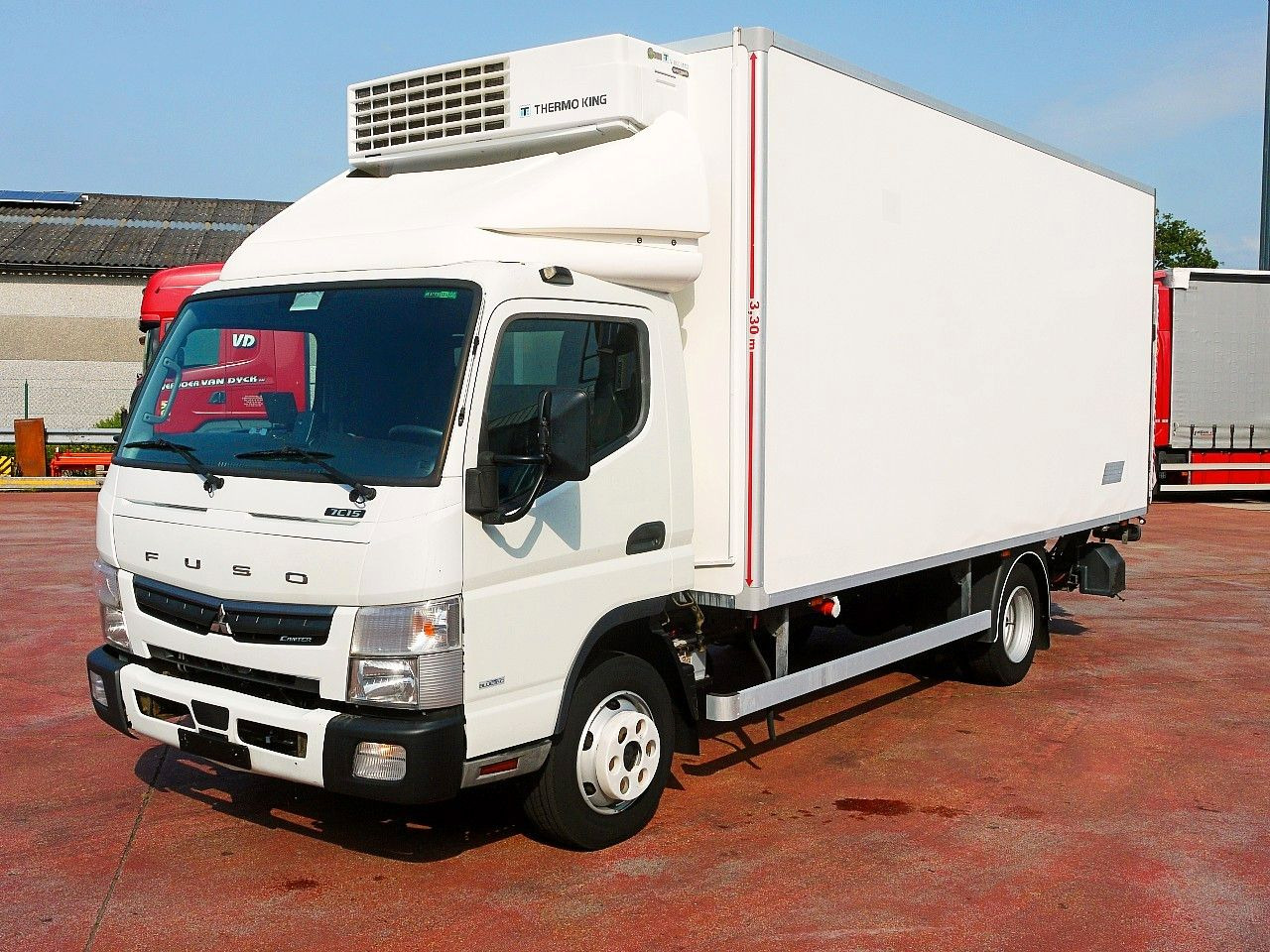 Mitsubishi FUSO CANTER 3.0 KUHLKOFFER THERMOKING V800 MT AC - Utilitaire frigorifique: photos 4 Mitsubishi FUSO CANTER 3.0 KUHLKOFFER THERMOKING V800 MT AC - Utilitaire frigorifique: photos 4