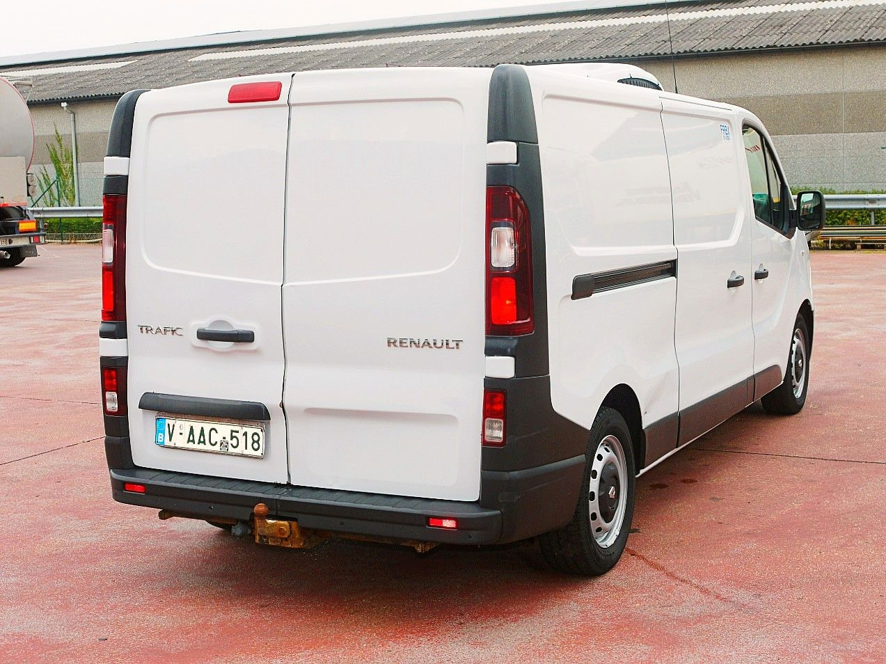 Utilitaire frigorifique Renault TRAFIC L KUHLKASTENWAGEN CARRIER XARIOS 200 -20c: photos 6