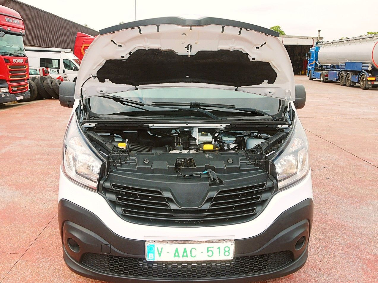 Utilitaire frigorifique Renault TRAFIC L KUHLKASTENWAGEN CARRIER XARIOS 200 -20c: photos 18