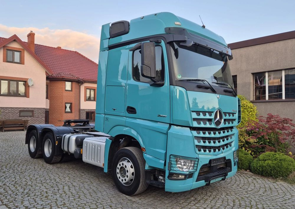 Mercedes-Benz AROCS - Tracteur routier: photos 3 Mercedes-Benz AROCS - Tracteur routier: photos 3