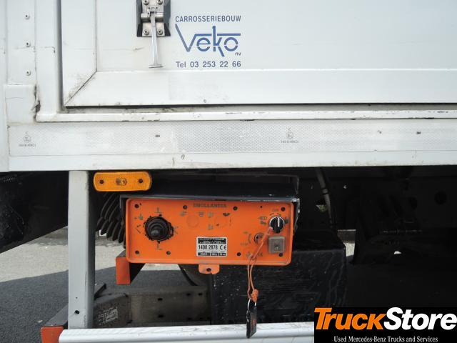 Camion fourgon Mercedes-Benz Atego 916 L: photos 10