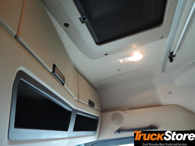 Tracteur routier Mercedes-Benz Actros 1843 LS: photos 10