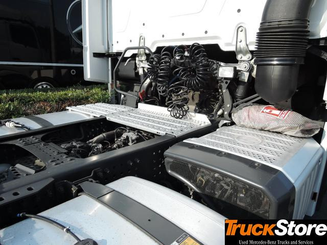 Mercedes-Benz Actros 1845 LS nRL - Tracteur routier: photos 2 Mercedes-Benz Actros 1845 LS nRL - Tracteur routier: photos 2