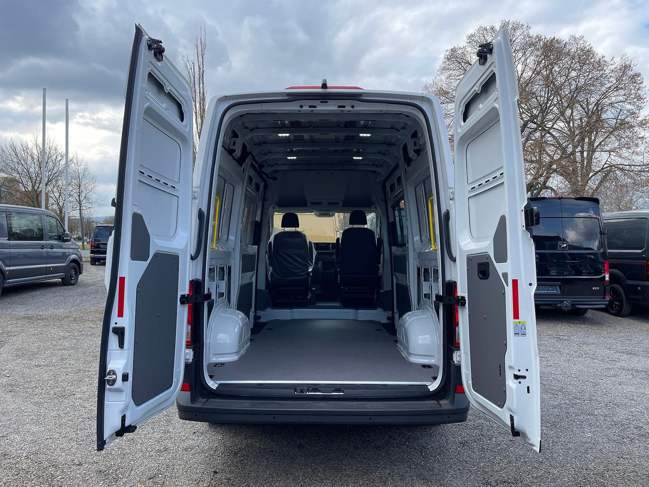 Transport de personnes MAN TGE 3.180 L3H3 Kasten ACC DAB 2xSchiebetür SITZH: photos 14