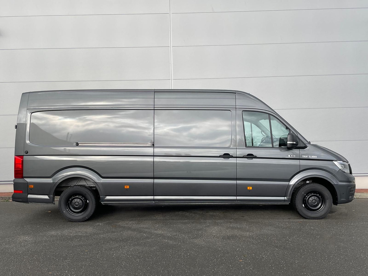 MAN TGE 3.180 L4H3 Kasten 4x4 DIFF AHK ACC - Voiture: photos 5 MAN TGE 3.180 L4H3 Kasten 4x4 DIFF AHK ACC - Voiture: photos 5