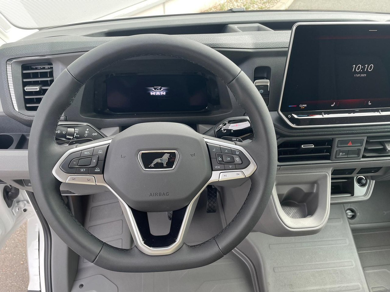 Utilitaire plateau, Utilitaire double cabine MAN TGE 3.180 Pritsche DOKA MR KAMERA AHK SITZHZ: photos 11