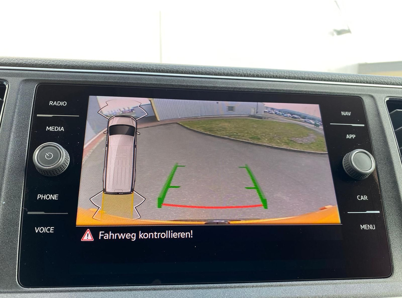 Véhicule utilitaire MAN TGE 3.180 L3H3 Individual S BF3+ BEGLEITFAHRZEUG: photos 22