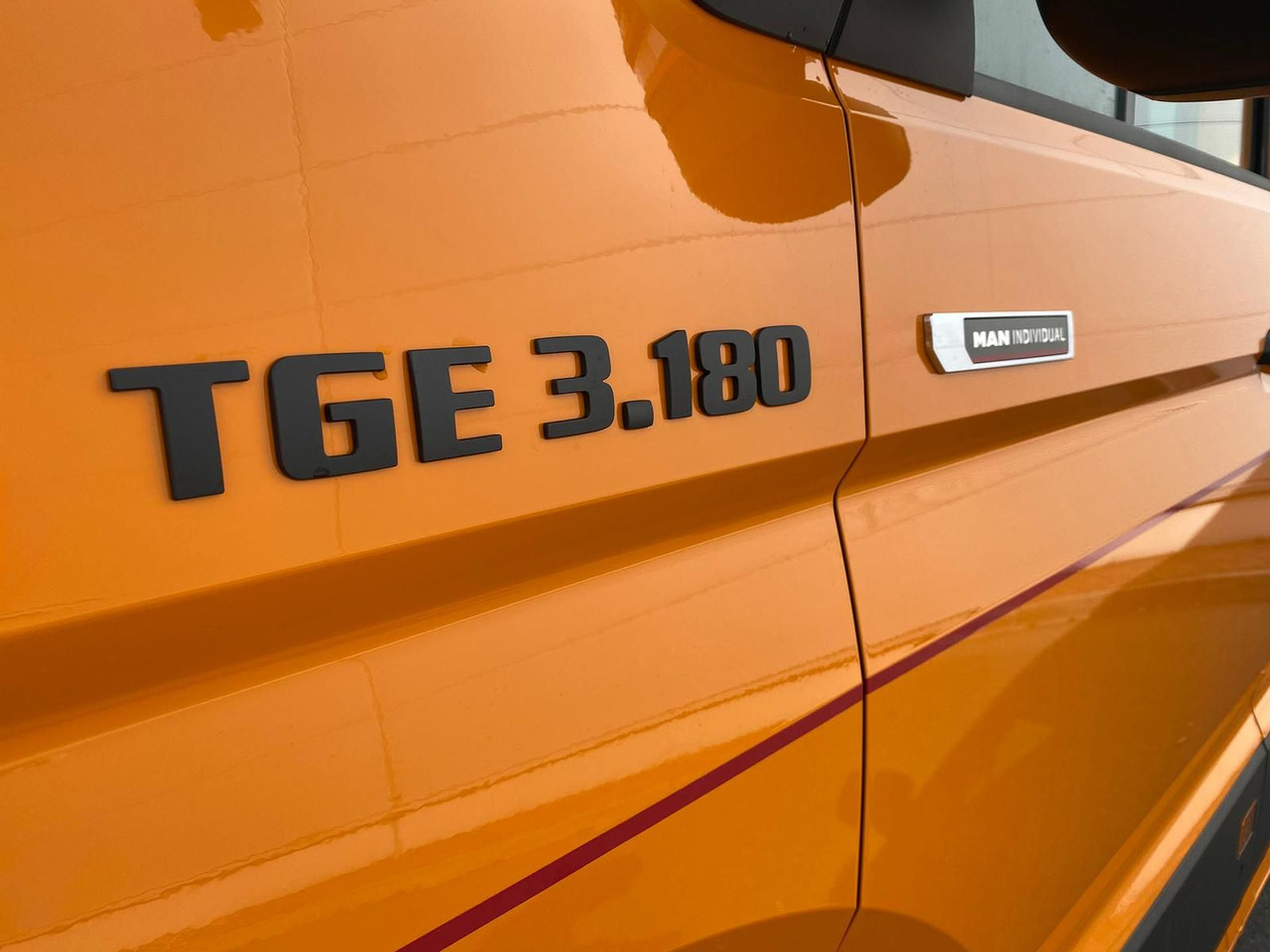 Véhicule utilitaire MAN TGE 3.180 L3H3 Individual S BF3+ BEGLEITFAHRZEUG: photos 48