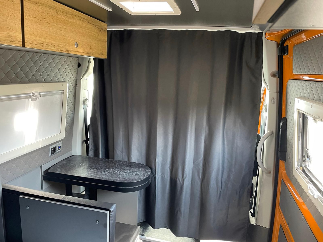 Véhicule utilitaire MAN TGE 3.180 L3H3 Individual S BF3+ BEGLEITFAHRZEUG: photos 26