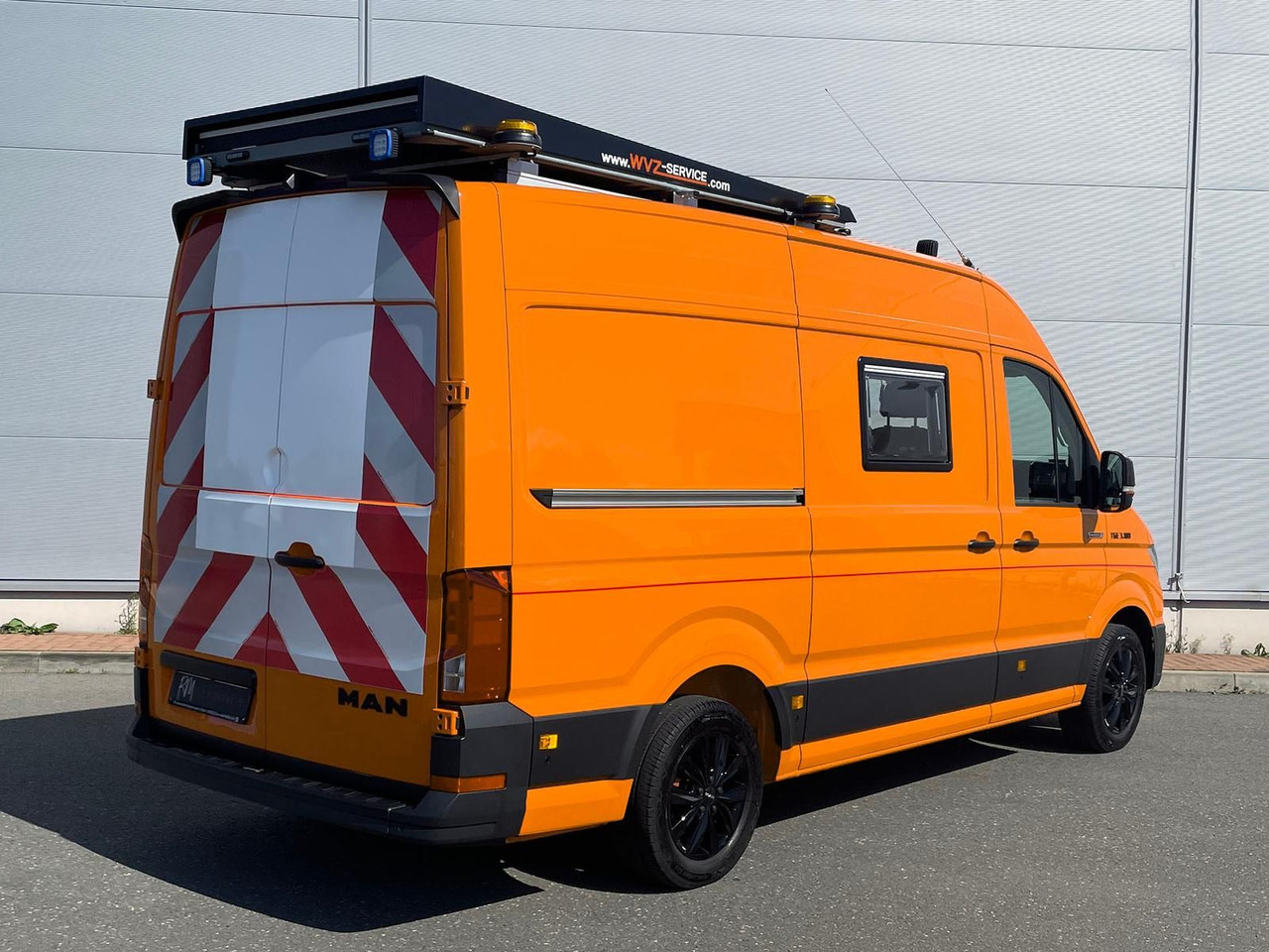 Véhicule utilitaire MAN TGE 3.180 L3H3 Individual S BF3+ BEGLEITFAHRZEUG: photos 7