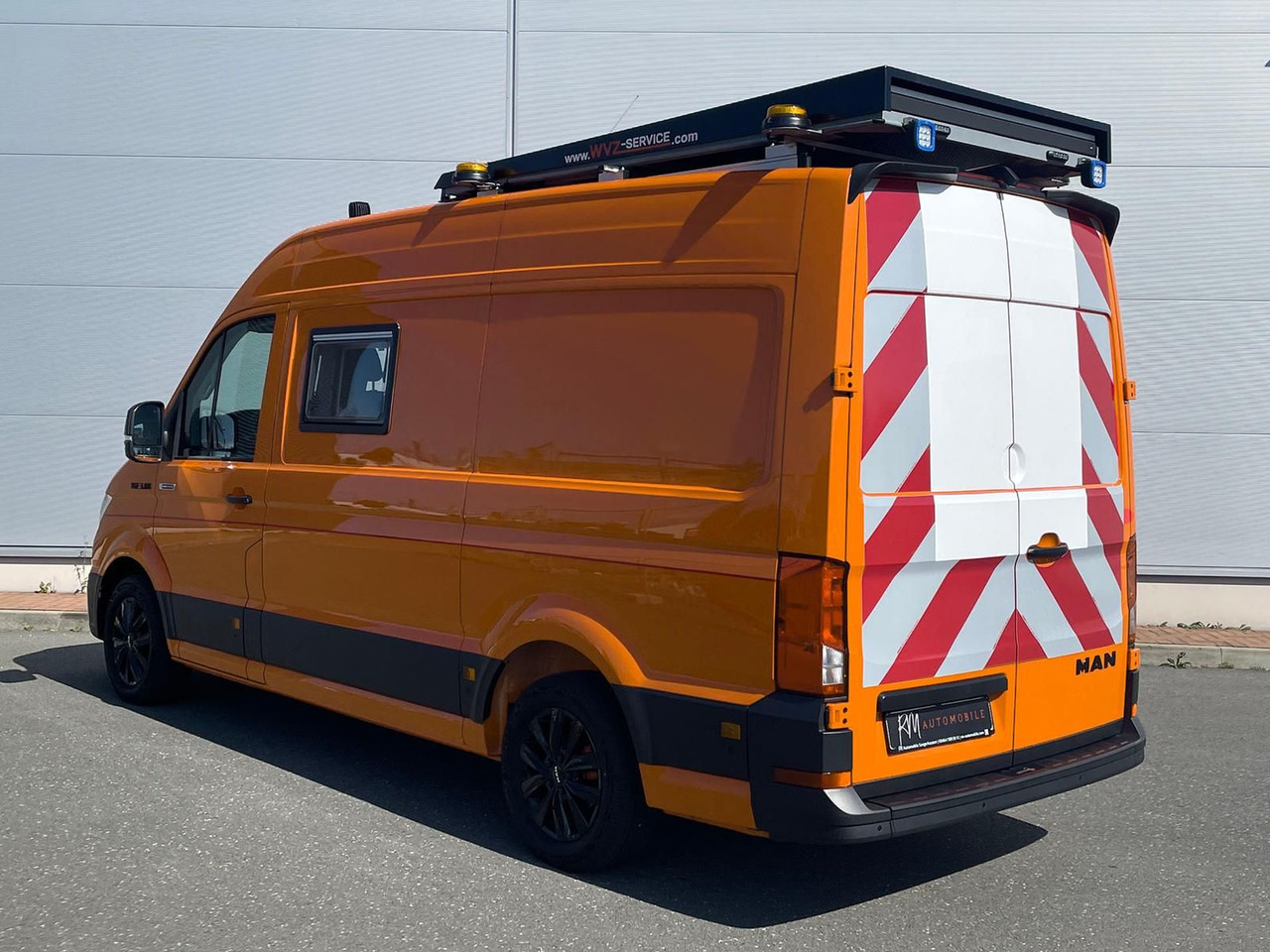 Véhicule utilitaire MAN TGE 3.180 L3H3 Individual S BF3+ BEGLEITFAHRZEUG: photos 8