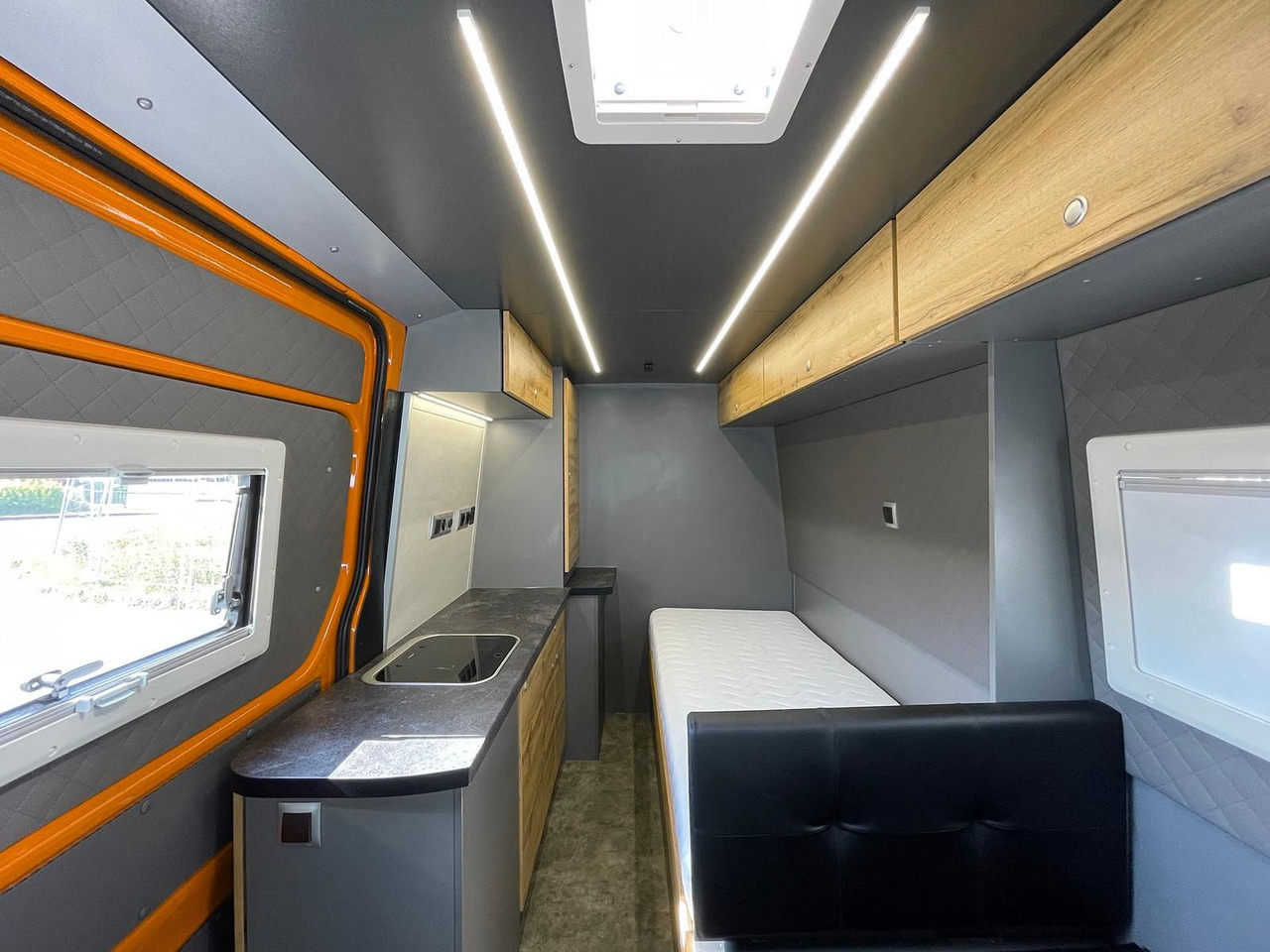 Véhicule utilitaire MAN TGE 3.180 L3H3 Individual S BF3+ BEGLEITFAHRZEUG: photos 24