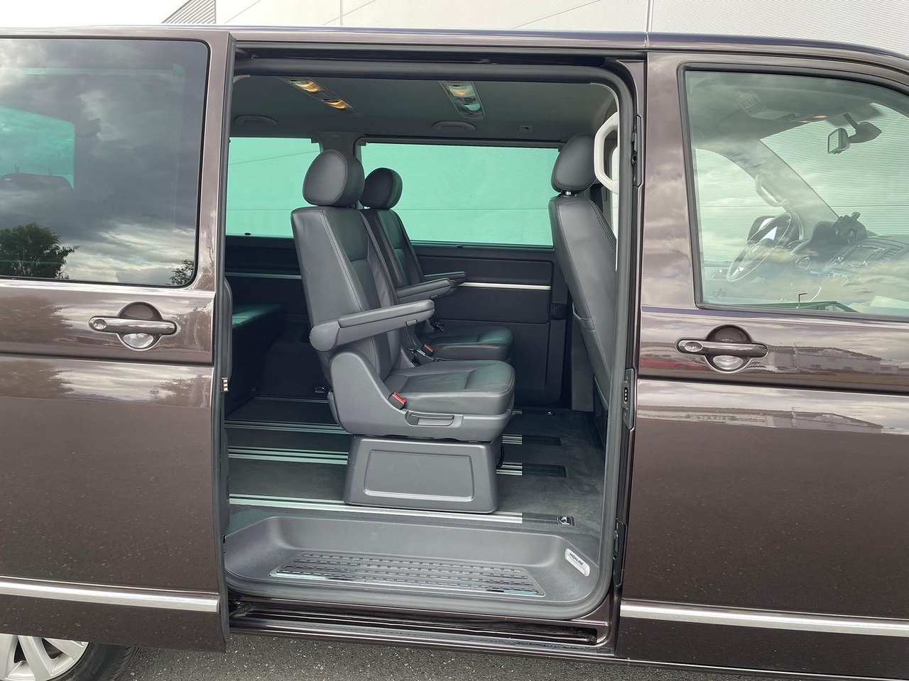 Minibus, Transport de personnes Volkswagen T5 Multivan Highline 4M LEDER AHK MFL: photos 10