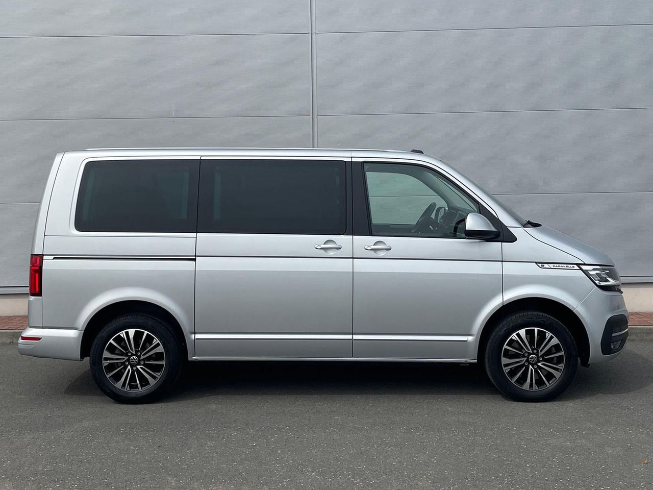 Volkswagen T6.1 Caravelle Highline STANDHZ NAVI LEDER PDC - Transport de personnes: photos 5 Volkswagen T6.1 Caravelle Highline STANDHZ NAVI LEDER PDC - Transport de personnes: photos 5