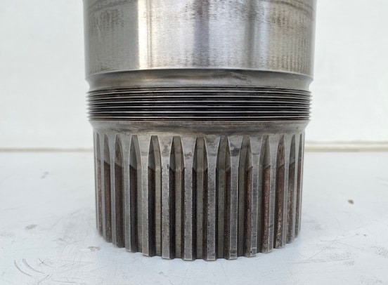 Boîte de vitesse pour Pelle sur chenille Liebherr Abtriebswelle ID-Nr.9442164. A954, EP954B, P954, R954 B.: photos 16 Boîte de vitesse pour Pelle sur chenille Liebherr Abtriebswelle ID-Nr.9442164. A954, EP954B, P954, R954 B.: photos 16