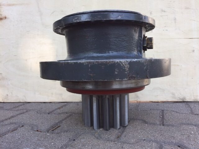 Liebherr Abtriebswellengehäuse ID-Nr.90013701 mit Abtriebswelle ID-Nr.90204999. SAT275/260 - SAT275/261 - SAT275/266 - SAT275/289. #1063# - Moteur de rotation pour Pelle: photos 2 Liebherr Abtriebswellengehäuse ID-Nr.90013701 mit Abtriebswelle ID-Nr.90204999. SAT275/260 - SAT275/261 - SAT275/266 - SAT275/289. #1063# - Moteur de rotation pour Pelle: photos 2