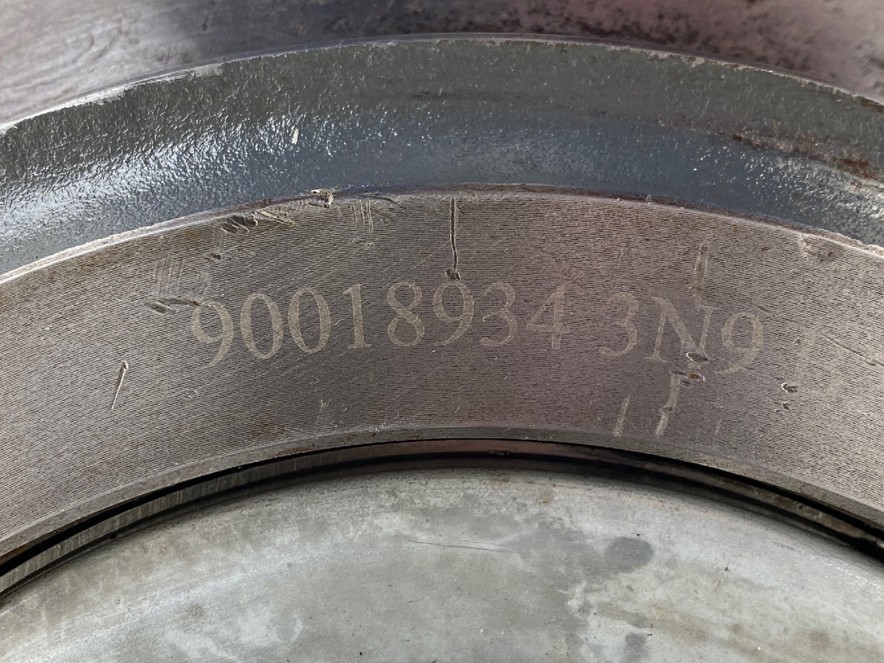 Boîte de vitesse pour Engins de chantier Liebherr Abtriebswellengehäuse ID-Nr.90018934 mit Abtriebswelle ID-Nr.90204999. SAT275/260 - SAT275/261 - SAT275/266 - SAT275/289. #1788#1730#: photos 19 Boîte de vitesse pour Engins de chantier Liebherr Abtriebswellengehäuse ID-Nr.90018934 mit Abtriebswelle ID-Nr.90204999. SAT275/260 - SAT275/261 - SAT275/266 - SAT275/289. #1788#1730#: photos 19