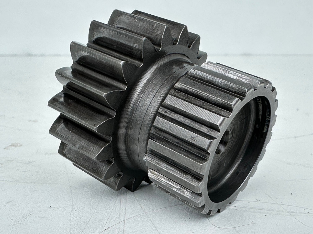 Liebherr - Bonfiglioli Sonnenrad mit ID-Nr.10167165. LTM 1045-3-1-, LTM 1055-1, LTM 1055-3-1-, LTM 1055-3-2-, LTM1070-4-1-, LTM1070-4-2-. #10167165.6088598# - Transmission pour Engins de chantier: photos 3 Liebherr - Bonfiglioli Sonnenrad mit ID-Nr.10167165. LTM 1045-3-1-, LTM 1055-1, LTM 1055-3-1-, LTM 1055-3-2-, LTM1070-4-1-, LTM1070-4-2-. #10167165.6088598# - Transmission pour Engins de chantier: photos 3