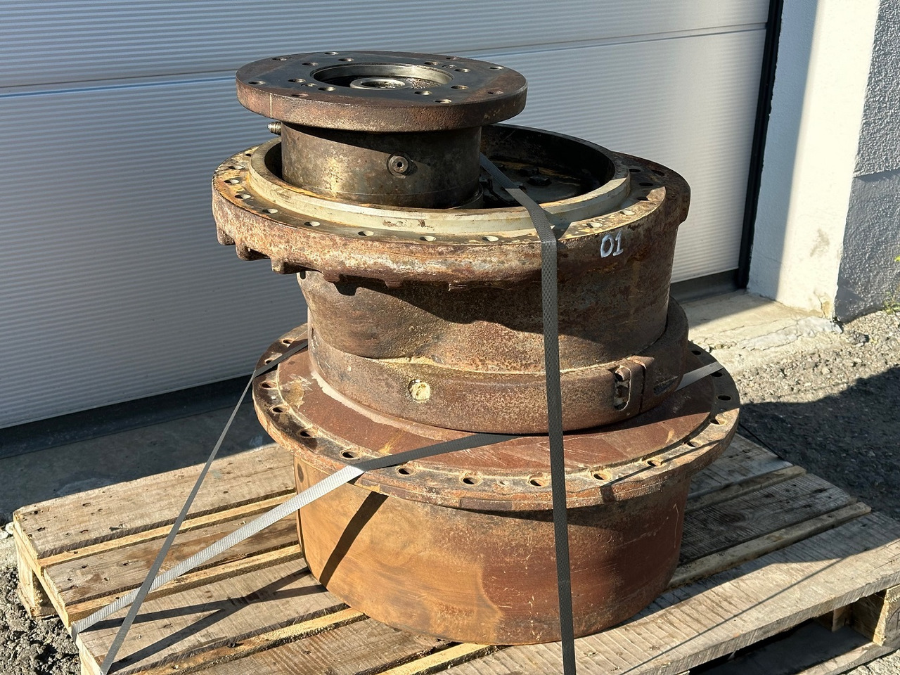 Liebherr Fahrantrieb FAT450E510. ID-Nr.970351501 - ID-Nr.90025195 - ID-Nr.90203584. LR634-992, LU755D-999, O634-992, PR734-4L-1481,PR734-4XL-1659. #10739.01# - Moteur de translation pour Bulldozer: photos 4 Liebherr Fahrantrieb FAT450E510. ID-Nr.970351501 - ID-Nr.90025195 - ID-Nr.90203584. LR634-992, LU755D-999, O634-992, PR734-4L-1481,PR734-4XL-1659. #10739.01# - Moteur de translation pour Bulldozer: photos 4