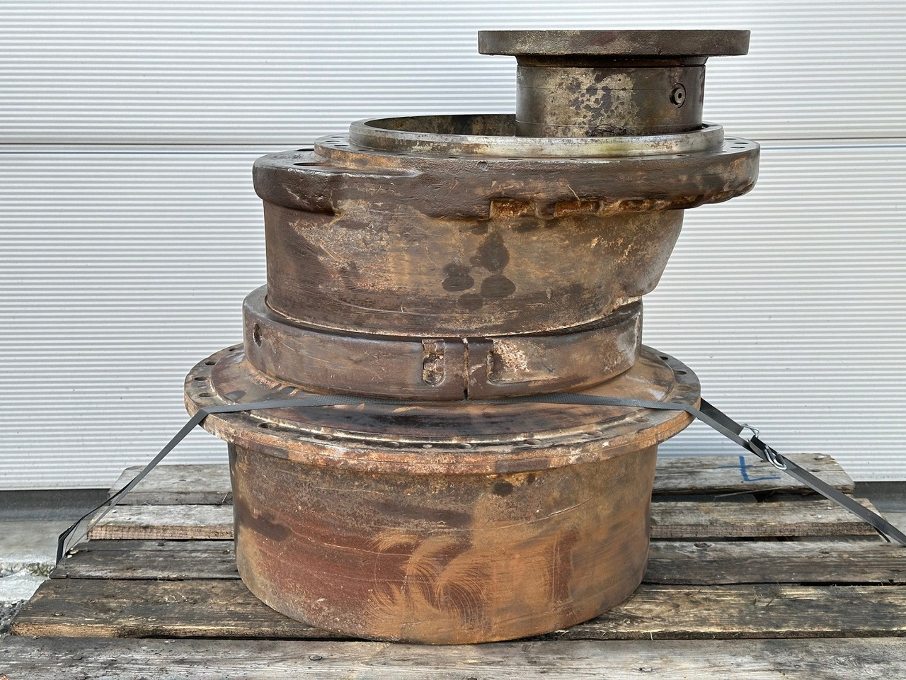 Liebherr Fahrantrieb FAT450E510. ID-Nr.970351501 - ID-Nr.90025195 - ID-Nr.90203584. LR634-992, LU755D-999, O634-992, PR734-4L-1481,PR734-4XL-1659. #10739.02# - Moteur de translation pour Bulldozer: photos 5 Liebherr Fahrantrieb FAT450E510. ID-Nr.970351501 - ID-Nr.90025195 - ID-Nr.90203584. LR634-992, LU755D-999, O634-992, PR734-4L-1481,PR734-4XL-1659. #10739.02# - Moteur de translation pour Bulldozer: photos 5