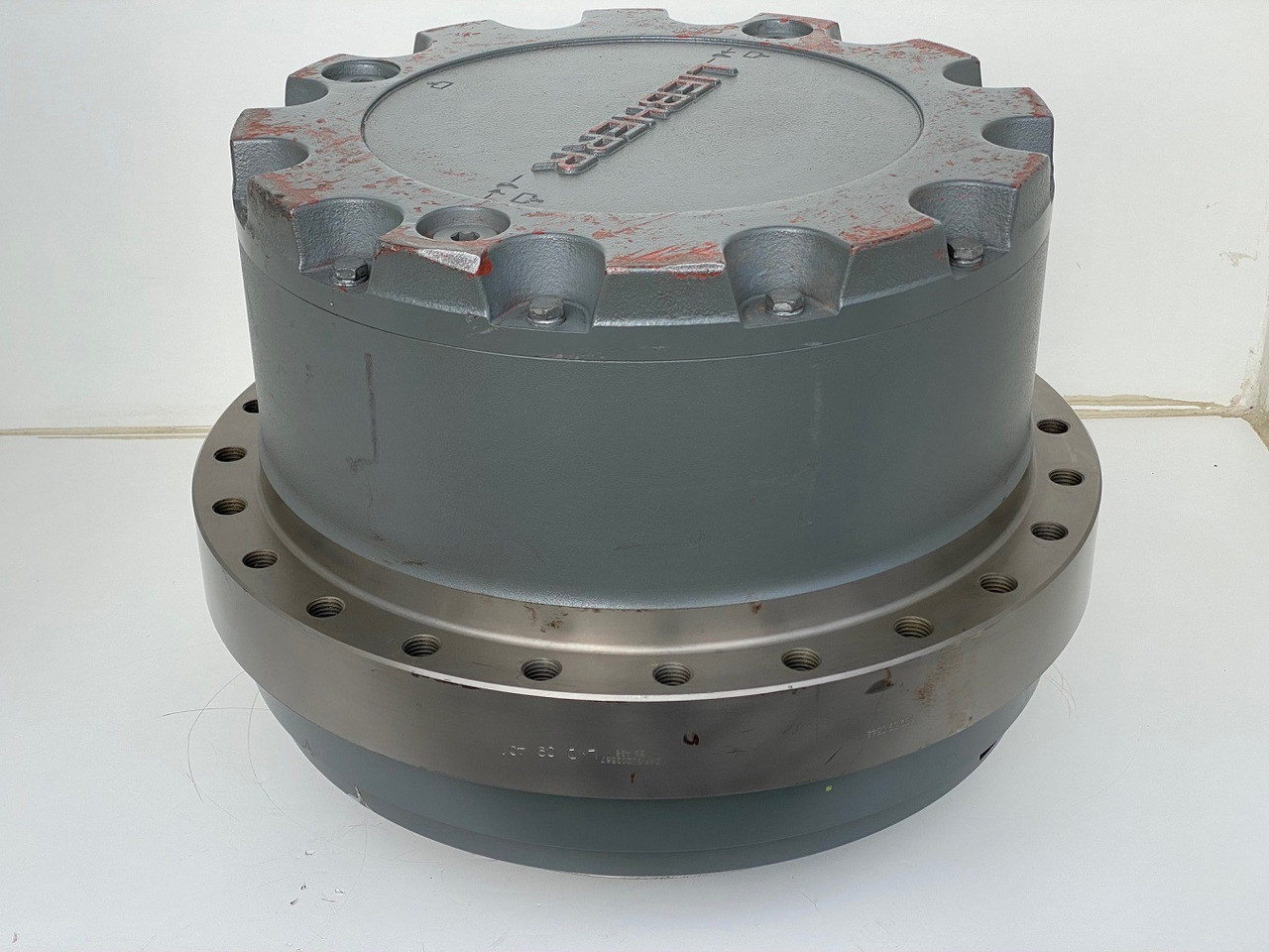 Liebherr Fahrantrieb FAT450P123, ID-Nr.90202516 - ID-Nr.90202517. LOS954, R940, R946, R950, R954, R956. #159-04# - Moteur de translation pour Pelle sur chenille: photos 1 Liebherr Fahrantrieb FAT450P123, ID-Nr.90202516 - ID-Nr.90202517. LOS954, R940, R946, R950, R954, R956. #159-04# - Moteur de translation pour Pelle sur chenille: photos 1