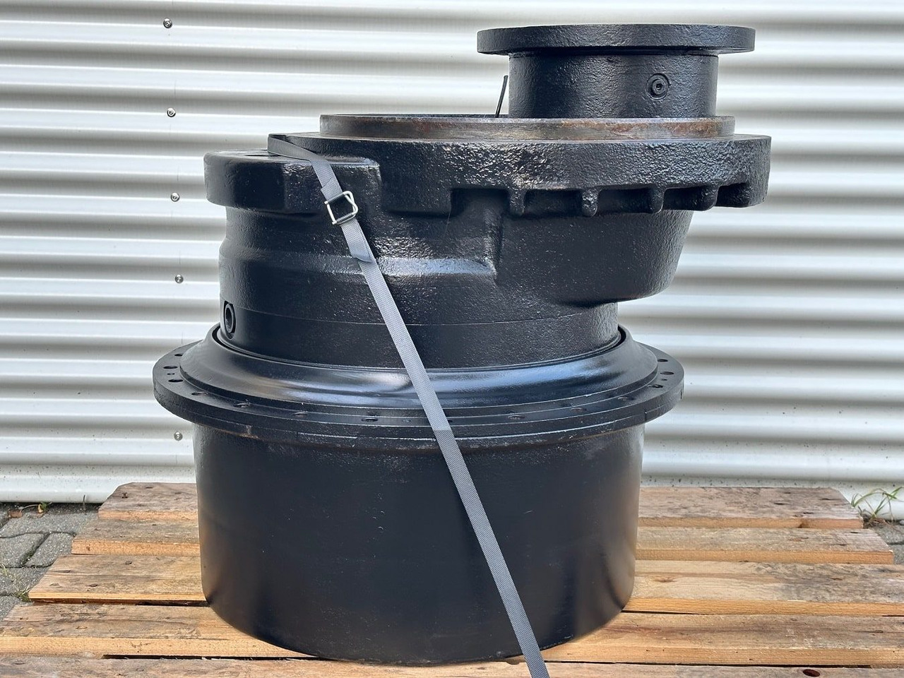 Liebherr Fahrantrieb FAT500E502. ID-Nr.933127201. PR734L-724 - PR734XL-725 - PR734LGP-726. #11193.01# - Moteur de translation pour Bulldozer: photos 2 Liebherr Fahrantrieb FAT500E502. ID-Nr.933127201. PR734L-724 - PR734XL-725 - PR734LGP-726. #11193.01# - Moteur de translation pour Bulldozer: photos 2