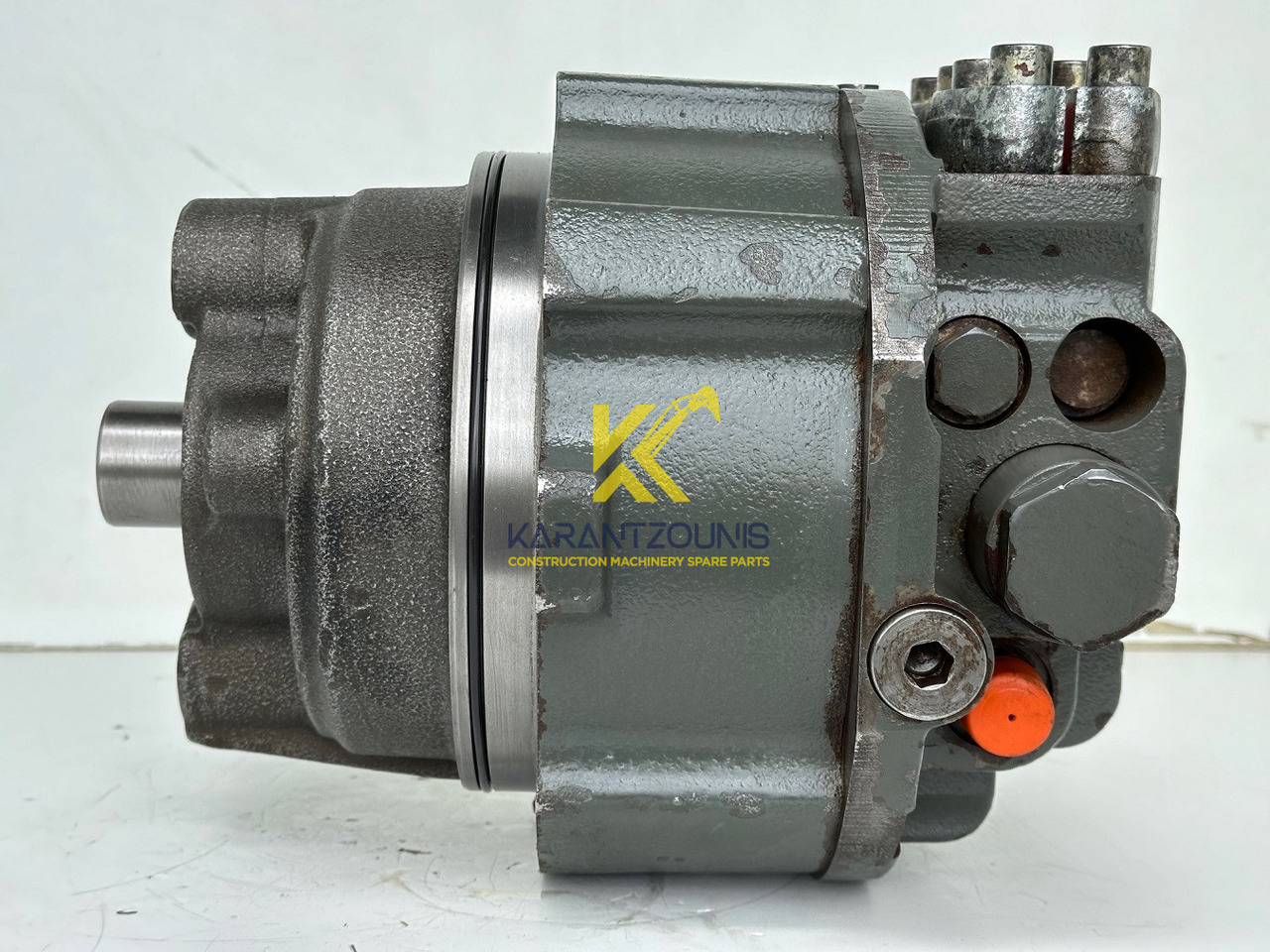 Liebherr Hydraulikeinbaumotor CMVE O 108. ID-Nr.10118562 - ID-Nr.10132610 - ID-Nr.10129048. LOS1916, LOS916, LOS926, R906, R916, R918, R920, R922, R924, R926COMP, R926, R936. #28313# - Moteur hydraulique pour Engins de chantier: photos 4 Liebherr Hydraulikeinbaumotor CMVE O 108. ID-Nr.10118562 - ID-Nr.10132610 - ID-Nr.10129048. LOS1916, LOS916, LOS926, R906, R916, R918, R920, R922, R924, R926COMP, R926, R936. #28313# - Moteur hydraulique pour Engins de chantier: photos 4