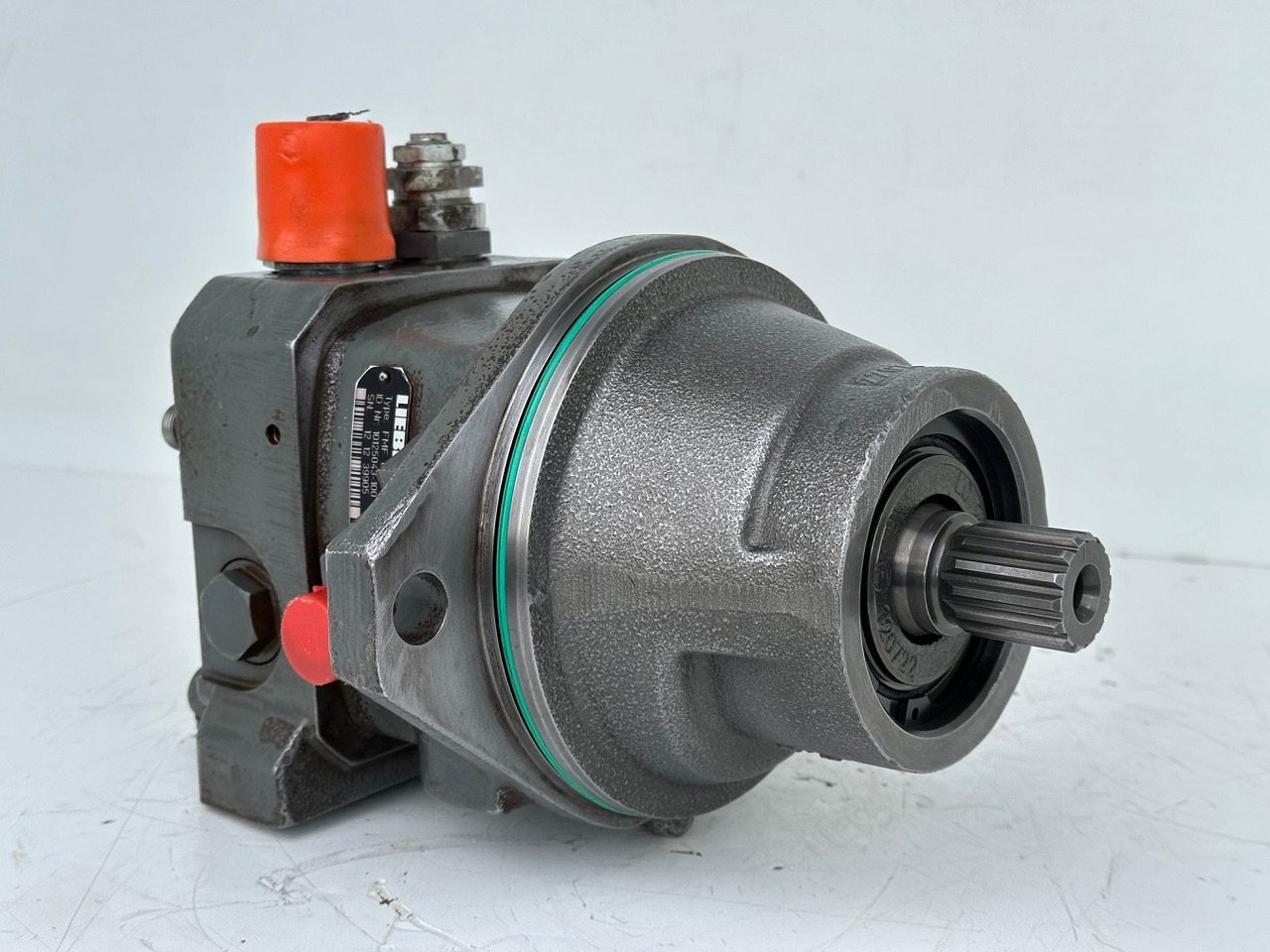 Liebherr Hydraulikeinbaumotor Typ:FMF045. ID-Nr.9075181 - ID-Nr.10125041 - ID-Nr.10125043. A309, A311, A312, A314, A316, A900, A904, A918, R313, R317, R900, R904. #10125043.39905# - Moteur hydraulique pour Pelle sur chenille: photos 4 Liebherr Hydraulikeinbaumotor Typ:FMF045. ID-Nr.9075181 - ID-Nr.10125041 - ID-Nr.10125043. A309, A311, A312, A314, A316, A900, A904, A918, R313, R317, R900, R904. #10125043.39905# - Moteur hydraulique pour Pelle sur chenille: photos 4