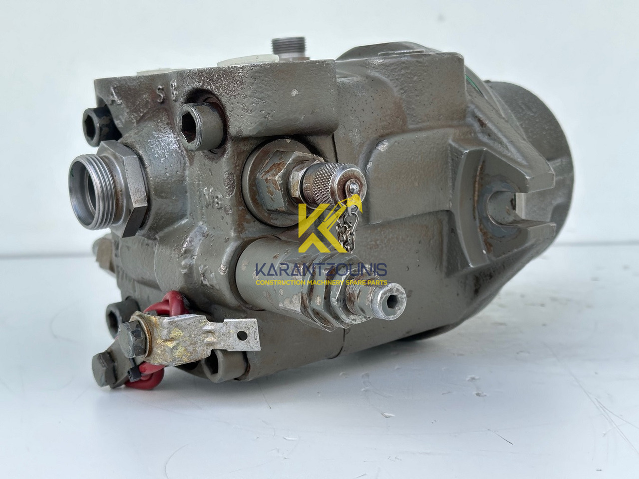 Liebherr Hydraulikeinbaumotor Typ:FMF058, ID-Nr.10122576 - ID-Nr.10145827 - ID-Nr.11371069. LOS1906, P924 COMP , R906, R906 PROTO, R916, R922, R924, R924 COMP, R926 COMP, R926 K LC. #11371069.08604# - Moteur hydraulique pour Pelle sur chenille: photos 4 Liebherr Hydraulikeinbaumotor Typ:FMF058, ID-Nr.10122576 - ID-Nr.10145827 - ID-Nr.11371069. LOS1906, P924 COMP , R906, R906 PROTO, R916, R922, R924, R924 COMP, R926 COMP, R926 K LC. #11371069.08604# - Moteur hydraulique pour Pelle sur chenille: photos 4