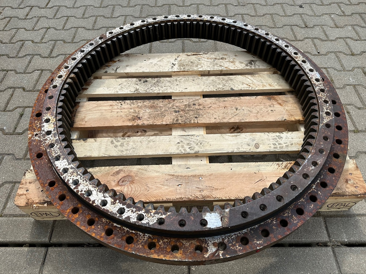 Couronne d'orientation pour Pelle sur chenille Liebherr Kugeldrehverbindung Typ:KUD64VJ003-001. ID-Nr.982751901 - ID-Nr.932833001. A914B-LI, A914C-LI, A924C-LI, LH30, LH35, R914B, R914C, R922, R924B, R924 C, R924 COMP, P924 C. #0115#: photos 7 Couronne d'orientation pour Pelle sur chenille Liebherr Kugeldrehverbindung Typ:KUD64VJ003-001. ID-Nr.982751901 - ID-Nr.932833001. A914B-LI, A914C-LI, A924C-LI, LH30, LH35, R914B, R914C, R922, R924B, R924 C, R924 COMP, P924 C. #0115#: photos 7