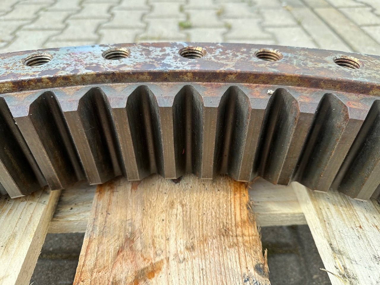 Couronne d'orientation pour Pelle sur chenille Liebherr Kugeldrehverbindung Typ:KUD64VJ003-001. ID-Nr.982751901 - ID-Nr.932833001. A914B-LI, A914C-LI, A924C-LI, LH30, LH35, R914B, R914C, R922, R924B, R924 C, R924 COMP, P924 C. #0115#: photos 8 Couronne d'orientation pour Pelle sur chenille Liebherr Kugeldrehverbindung Typ:KUD64VJ003-001. ID-Nr.982751901 - ID-Nr.932833001. A914B-LI, A914C-LI, A924C-LI, LH30, LH35, R914B, R914C, R922, R924B, R924 C, R924 COMP, P924 C. #0115#: photos 8