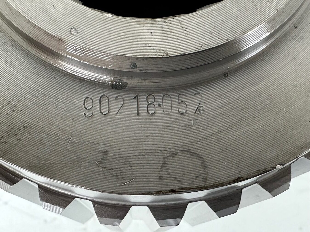 Pièces de train de roulement pour Engins de chantier Liebherr Lamellenträger ID-Nr.90218052. FAT500F522, FAT500F528, FAT500F529, FAT500F559. PR73605, PR7363, PR7364. #90218052.02#: photos 14 Pièces de train de roulement pour Engins de chantier Liebherr Lamellenträger ID-Nr.90218052. FAT500F522, FAT500F528, FAT500F529, FAT500F559. PR73605, PR7363, PR7364. #90218052.02#: photos 14