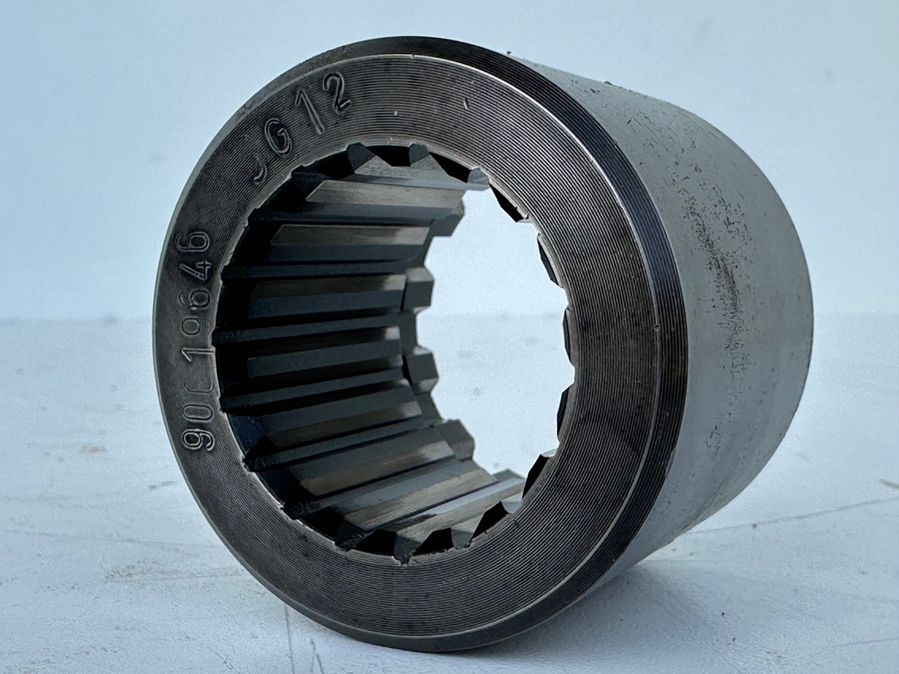 Liebherr Nabe. ID-Nr.90019646. SAT325/274. R946, R950, RZG390. #90019646.FR.40254# - Moteur de rotation pour Pelle sur chenille: photos 2 Liebherr Nabe. ID-Nr.90019646. SAT325/274. R946, R950, RZG390. #90019646.FR.40254# - Moteur de rotation pour Pelle sur chenille: photos 2