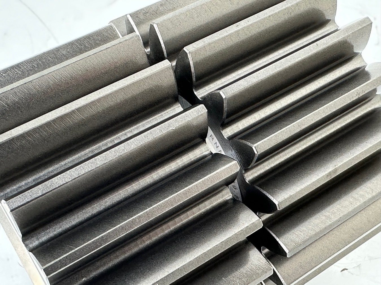 Moteur de translation pour Pelle sur chenille Liebherr Planetenrad mit Zylinderrollenlager ID-Nr.969490401-ID-Nr.10168338. FAT355P076-FAT355P077-FAT355P120. LH26,LH30C,LH40C,ER934,LO1916,LO1926,LOS916,LOS926,R906,R906 PROTO,R916,R920,R922,R924,R: photos 8 Moteur de translation pour Pelle sur chenille Liebherr Planetenrad mit Zylinderrollenlager ID-Nr.969490401-ID-Nr.10168338. FAT355P076-FAT355P077-FAT355P120. LH26,LH30C,LH40C,ER934,LO1916,LO1926,LOS916,LOS926,R906,R906 PROTO,R916,R920,R922,R924,R: photos 8