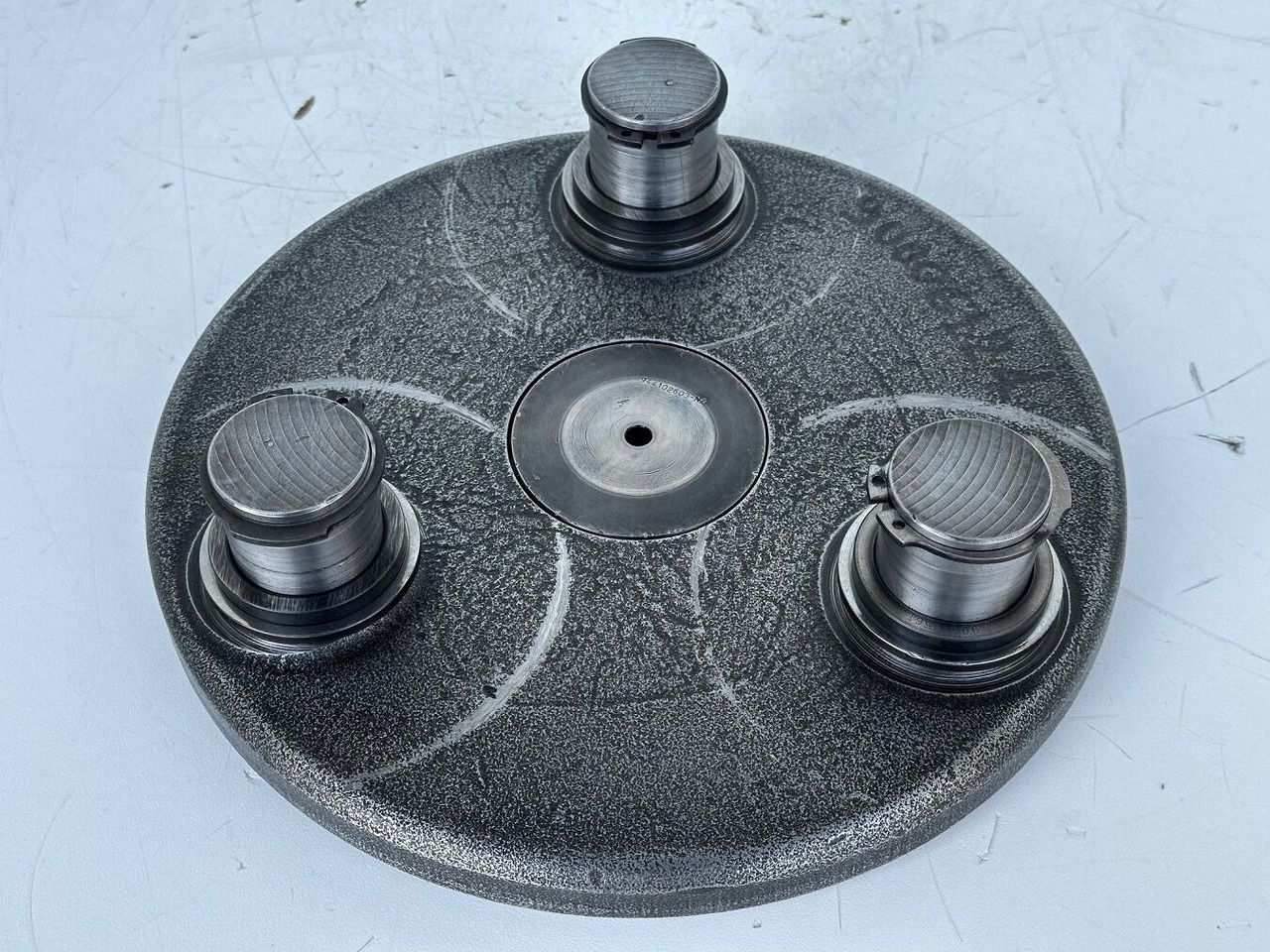 Liebherr Planetenträger ID-Nr.90006124. SAT325/274. R946, R950, RZG390. #90006124.FR.40254# - Moteur de rotation pour Pelle de démolition: photos 2 Liebherr Planetenträger ID-Nr.90006124. SAT325/274. R946, R950, RZG390. #90006124.FR.40254# - Moteur de rotation pour Pelle de démolition: photos 2